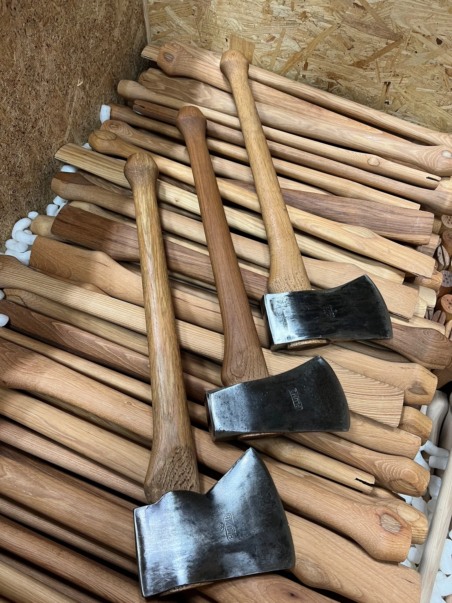 'Full Swing' Axe Handle - Image 8